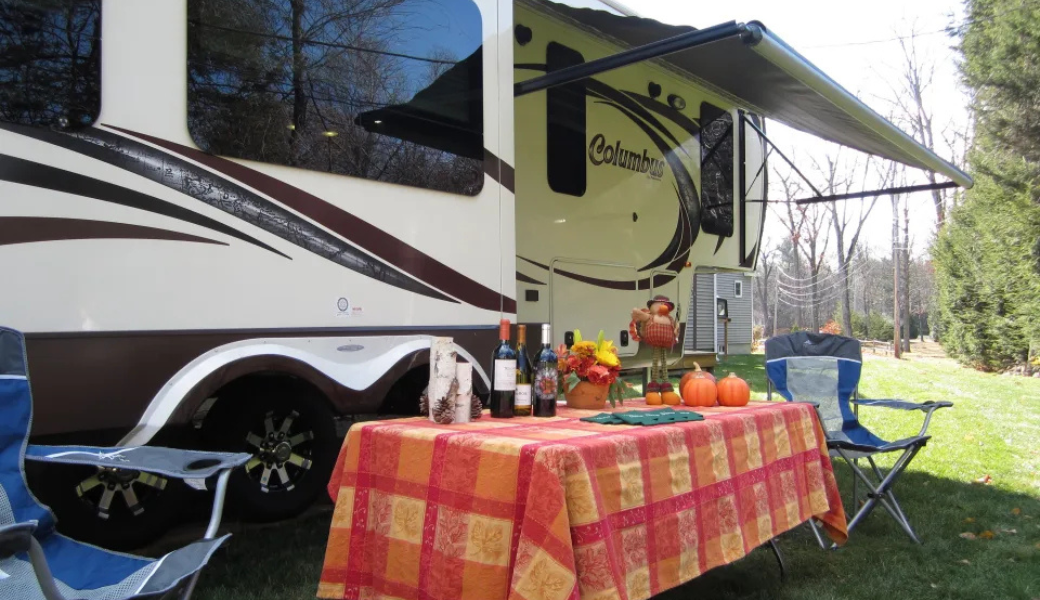 Twenty-One Million Americans Plan To Travel By RV This Holiday Season ...